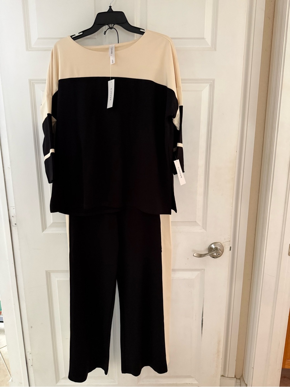 Two-Tone Black & Cream Wide-Leg Pantsuit Athleisure